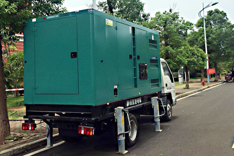 南漳出租发电机-柴油发电机出租过程更换机油需要注意什么